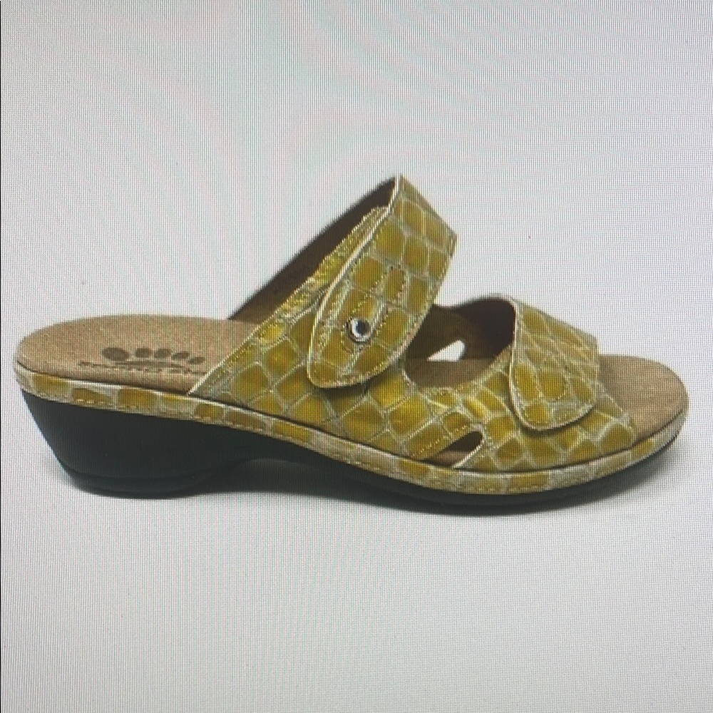 Yellow Croc-Embossed Women's Sandals